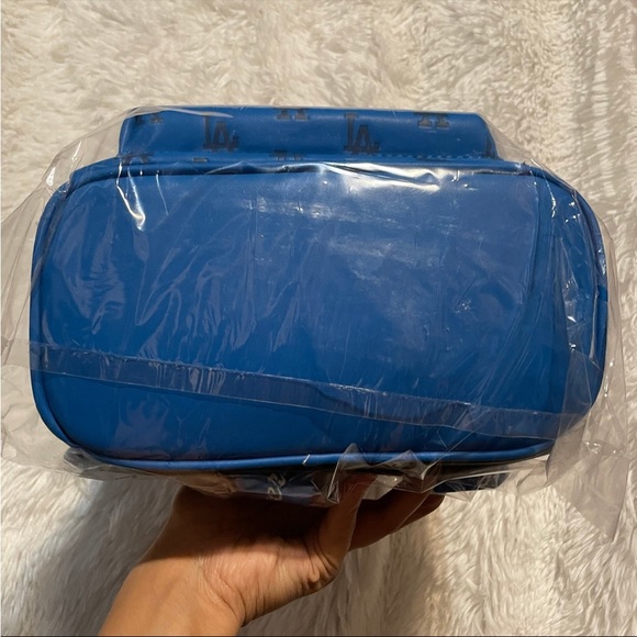 Loungefly Exclusive - MLB Los Angeles Dodgers Backpack NWT Major League Baseball - Picture 11 of 12